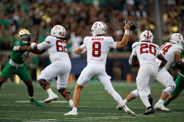 Davis Warren passes the ball during a game against the University of Notre Dame at Notre Dame Stadium on Oct. 10. Warren has taken the last few losses "in stride," but the team hopes for a win this weekend. (Photo: BOB DREBIN/ISI Photos)