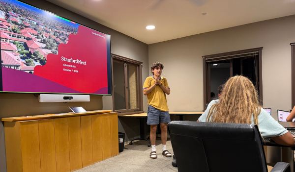 Senator Ashton Dolce '29 speaks about StanfordNext at the October 7 Undergraduate SEnate Meeting. (Photo: HELEN GRIFFITH/The Stanford Daily)