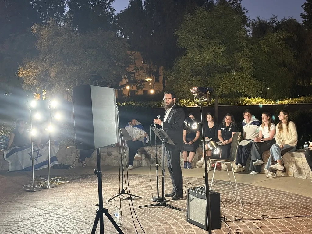 Jewish community mourns Oct. 7 with memorial, first since every hostage returned home 9 Jewish community mourns Oct. 7 with memorial, first since every hostage returned home