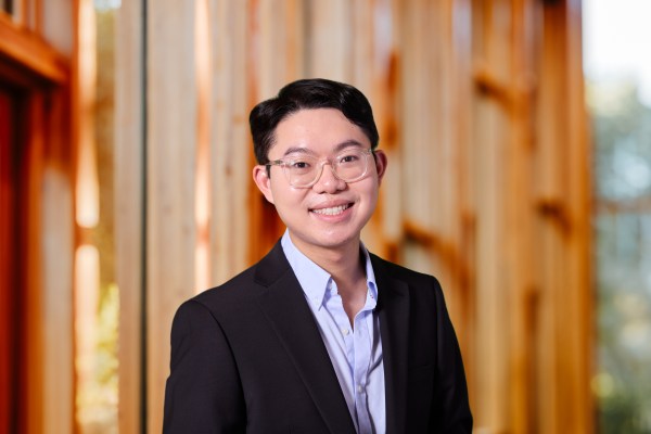 Harrison Zhang, artificial intelligence researcher and Stanford MD-PhD in the Medical Scientist Training Program (MSTP). (Photo courtesy of KHS)